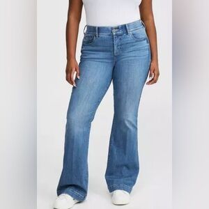 TORRID Bombshell High-Rise Flare Jean size 10 Reg NWT